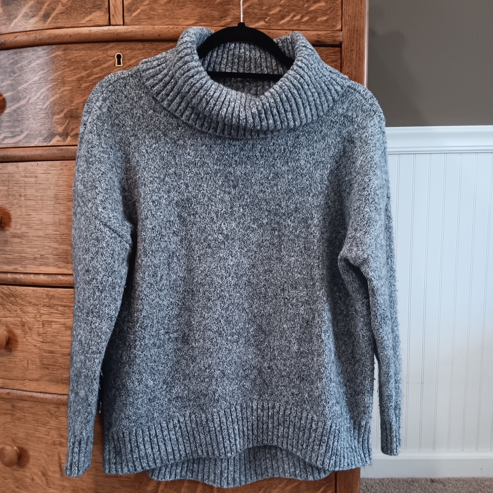 Cozy Gray Turtleneck Sweater